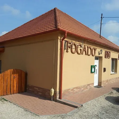 Z Fogado Litér